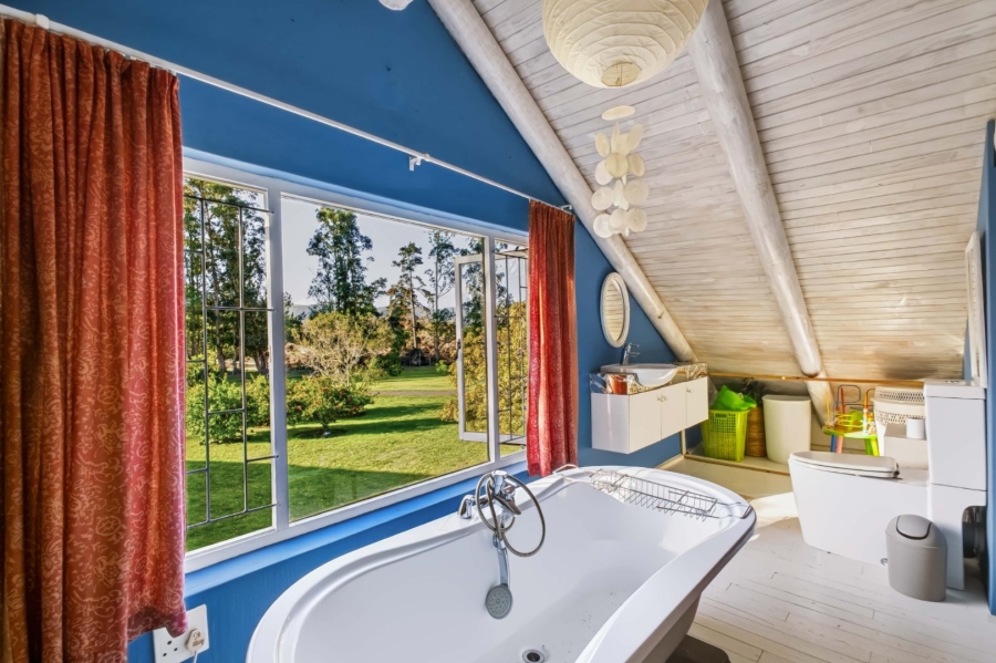 4 Bedroom Property for Sale in Keurbooms River Western Cape